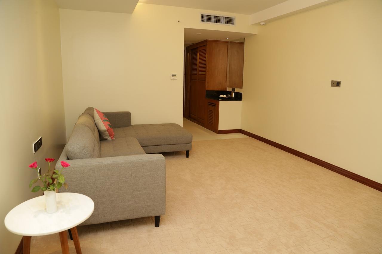 Pacific Hotel Янгон Екстер'єр фото