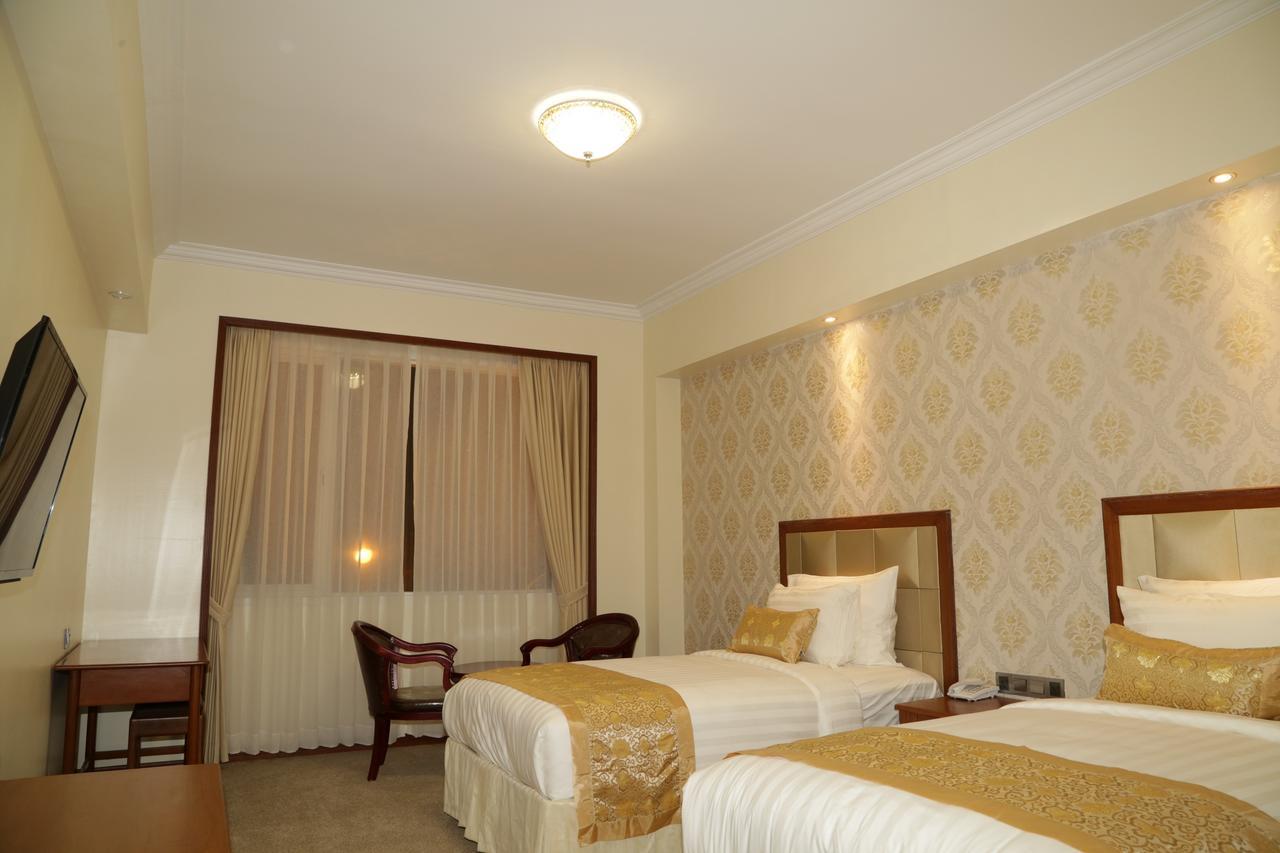Pacific Hotel Янгон Екстер'єр фото